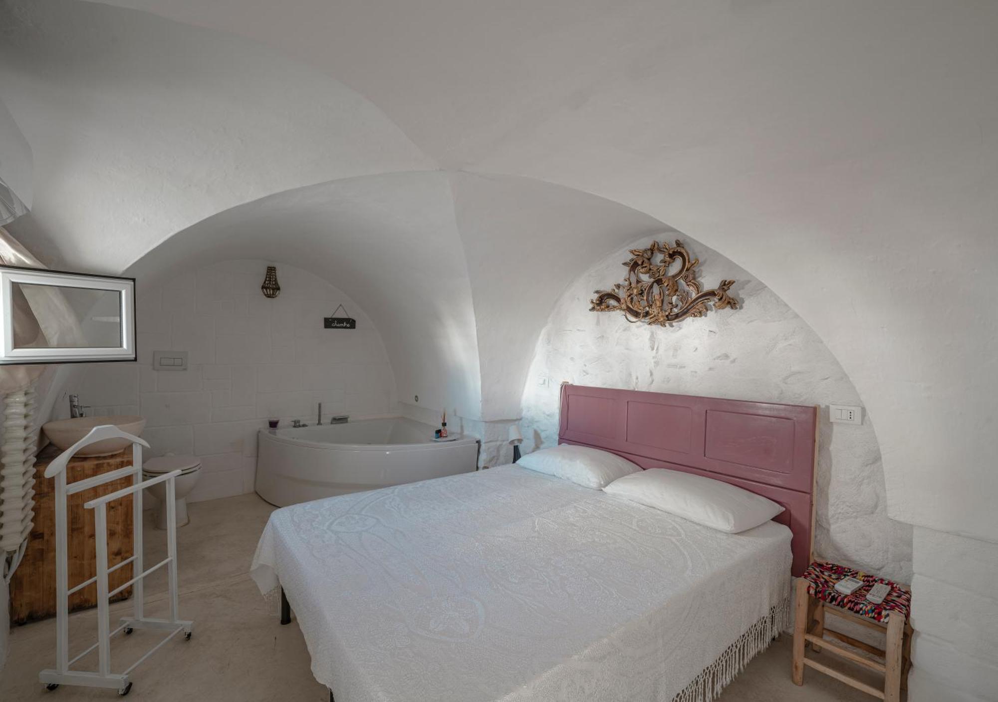 Casalice - Tradizione E Comfort A Остуни Экстерьер фото